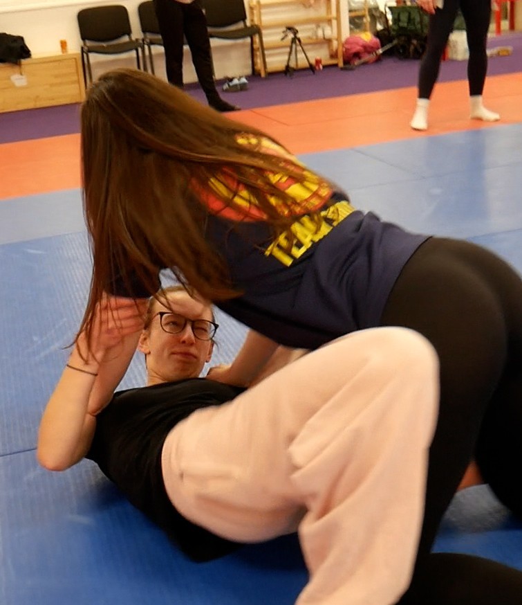 Self defence training for women and girls in Kent, Dover, Maidstone. Gillingham, Medway, Thanet